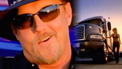 TraceAdkinsChromeWatchCountryRebel TraceAdkinsChromeWatchCountryRebel