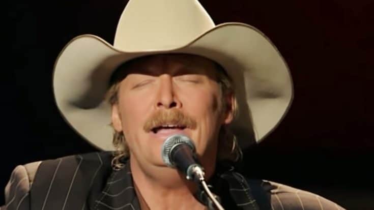 Alan Jackson Performs ‘How Great Thou Art’ At Ryman Auditorium