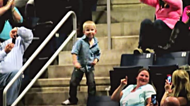 Little Boy’s Dancing Catches Attention At Rascal Flatts Concert | Country Music Videos