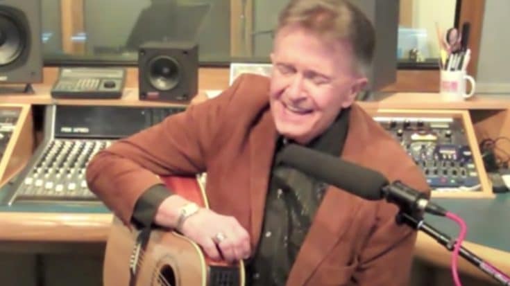 Bill Anderson’s Gives 2011 Performance Of His Song “Whiskey Lullaby” | Country Music Videos