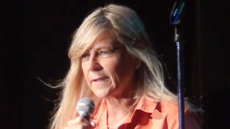 Hank Williams’ Daughter, Jett Williams, Wows With ‘Your Cheatin’ Heart’ | Country Music Videos