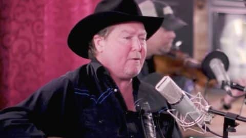 5 Tracy Lawrence Songs That Define His Career | Country Music Videos