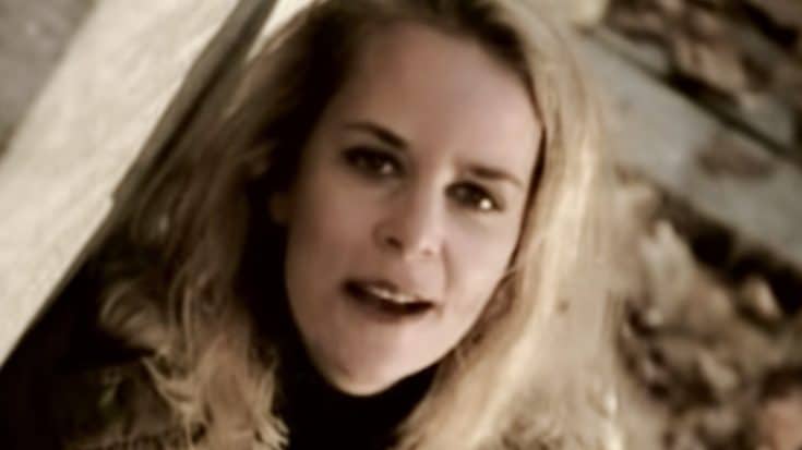 Celebrating Mary Chapin Carpenter With Three Of Her Most Iconic Performances | Country Music Videos