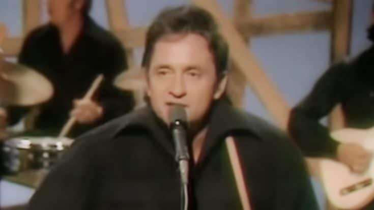Researchers Name A Tarantula After Johnny Cash | Country Music Videos