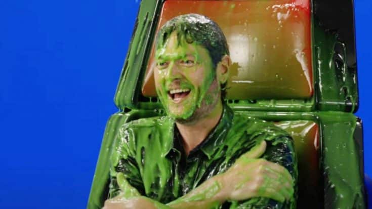 Remember When Blake Shelton Was Slimed At The 2016 Kids Choice Awards? | Country Music Videos