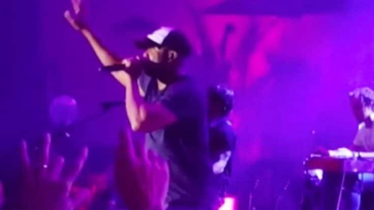 Darius Rucker Honors “Absolute Idol” Prince With “Purple Rain” In 2016 | Country Music Videos