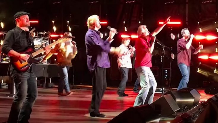 Blake Shelton & The Oak Ridge Boys Sing Medley Of Songs At CMA Fest 2016 | Country Music Videos
