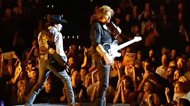 Flashback: Brooks & Dunn Give It Their All In Very Last Farewell Performance | Country Music Videos