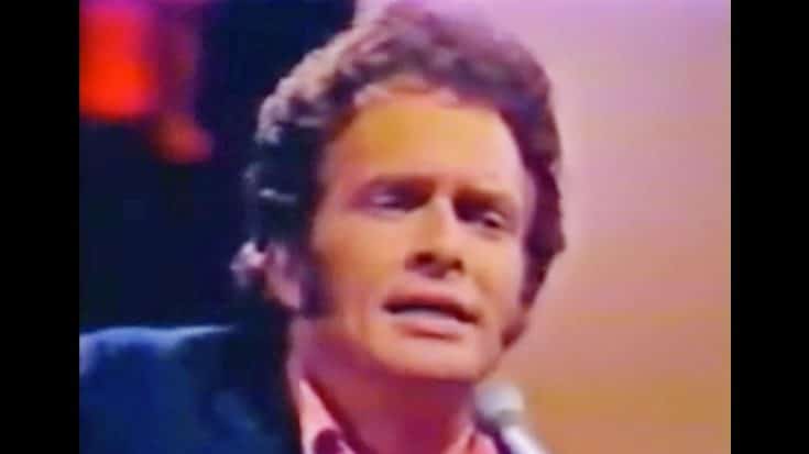 Merle Haggard Sings About ‘The Legend Of Bonnie And Clyde’ In 70s Performance | Country Music Videos