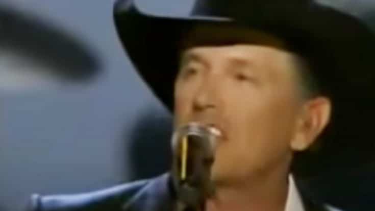 George Strait Performs ‘I Saw God Today’ | Country Music Videos