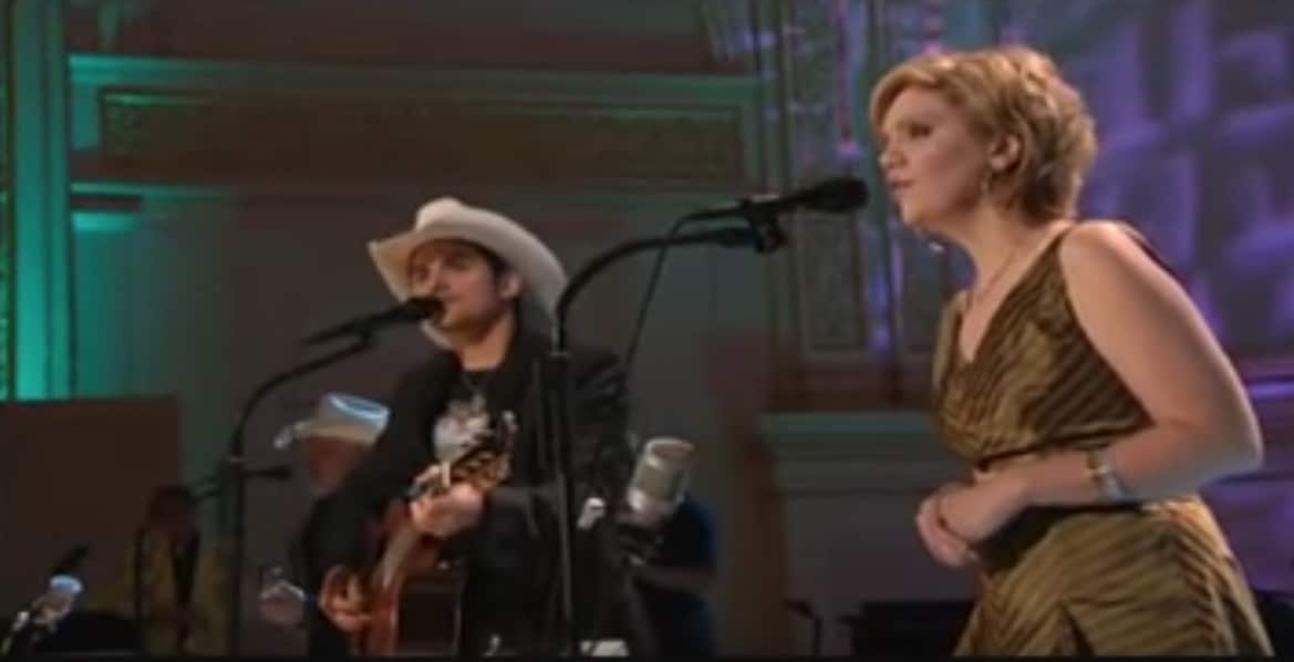 Brad Paisley And Alison Krauss Bring Opry To Tears With Chilling Whiskey Lullaby