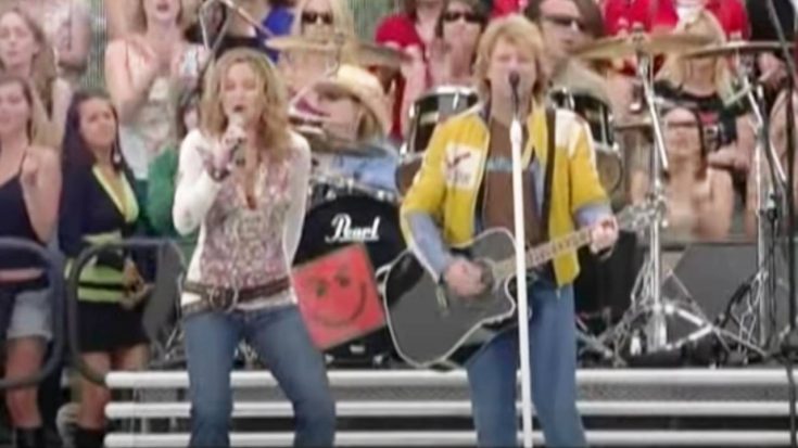 Bon Jovi & Jennifer Nettles Sing “Who Says You Can’t Go Home” At 2006 Daytona 500 | Country Music Videos