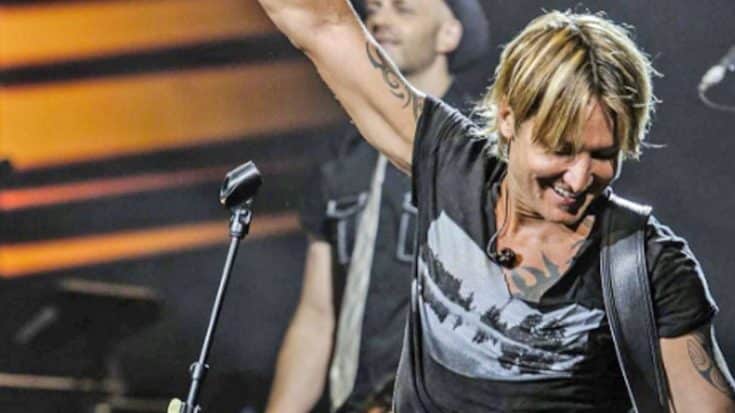 Keith Urban’s Adorable Daughters Gave Him The Cutest ACM Surprise Ever | Country Music Videos