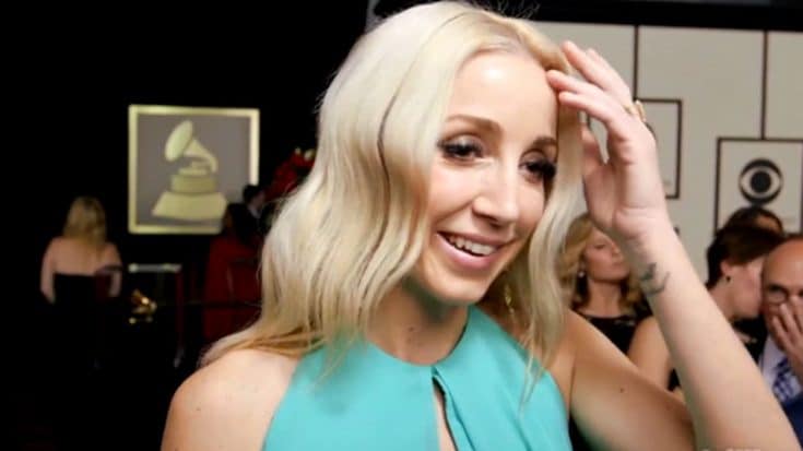 Ashley Monroe Reveals Her Opinion Of Blake Shelton And Gwen Stefani’s Romance | Country Music Videos