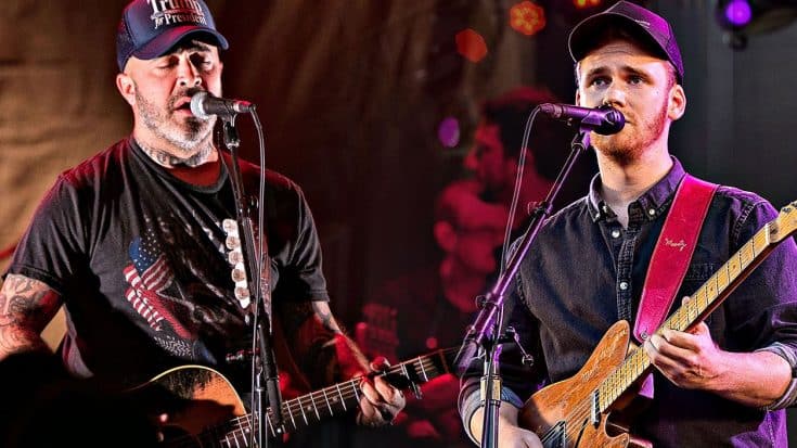 Aaron Lewis Brings Ben Haggard Out For Moving Tribute To His Late Father | Country Music Videos