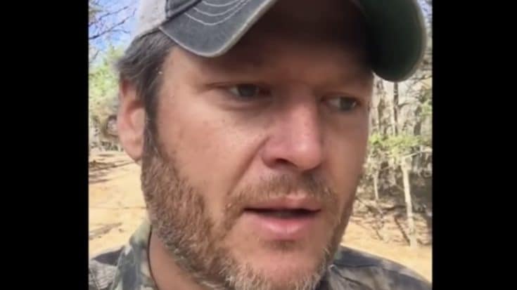 Blake Shelton Sends Touching Video To Families Of Teens Killed In Tragic Car Accident | Country Music Videos