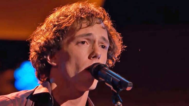Emotional ‘Voice’ Audition Of Bob Dylan Classic Receives Four-Chair Turn | Country Music Videos