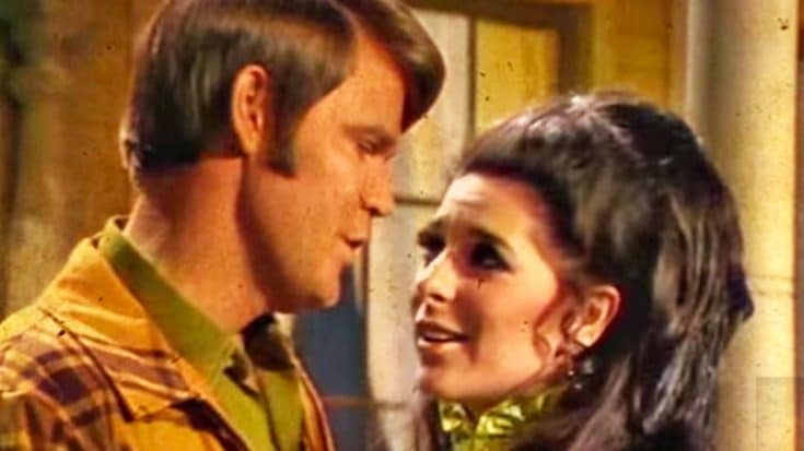 Glen Campbell Only Has Eyes For Bobbie Gentry In Romantic Duet | Country Music Videos