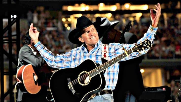 George Strait Comes Back To Texas For Surprise Performance | Country Music Videos