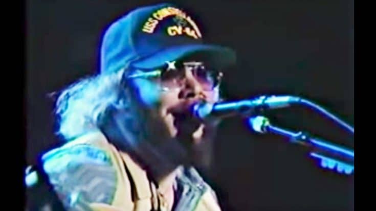 See Hank Jr.’s Rare Acoustic Masterpiece “Man Of Steel” | Country Music Videos