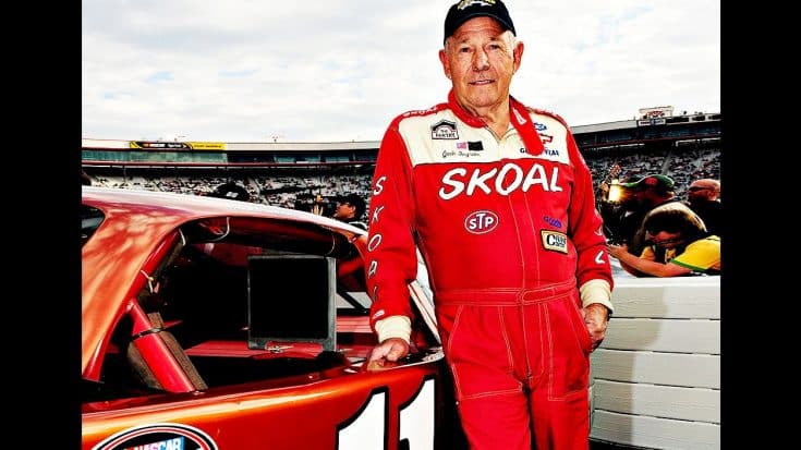 Details Revealed In NASCAR Legend’s Horrific Car Accident | Country Music Videos