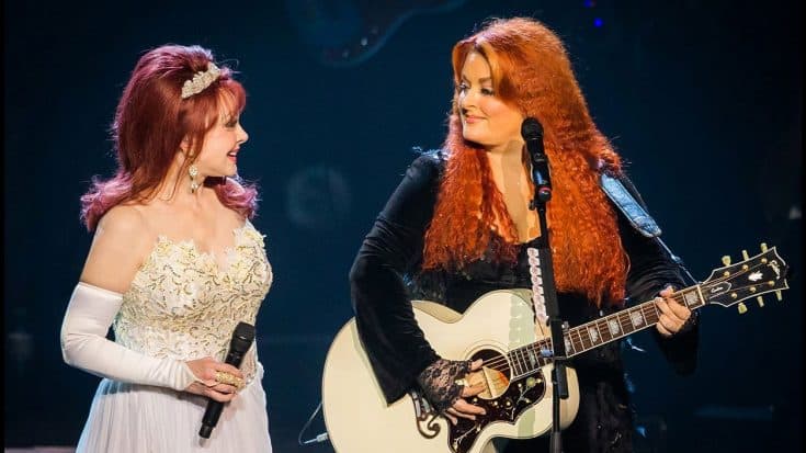 The Judds’ Final Show: Wynonna Struggles With Mom’s Departure From Music | Country Music Videos