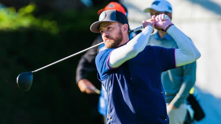 Justin Timberlake Rushes To Assist Woman Hit By Golf Ball During Tournament | Country Music Videos