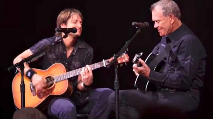 Flashback: Glen Campbell Joins Keith Urban For 2009 Performance Of ‘Wichita Lineman’ | Country Music Videos