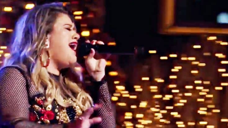 Kelly Clarkson Brings ‘Christmas Eve’ To Magical TV Special | Country Music Videos