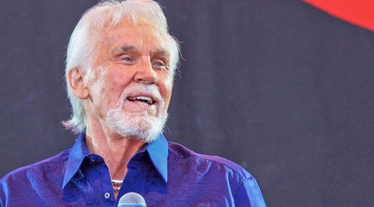 BREAKING: Kenny Rogers Makes Career-Changing Announcement | Country Rebel