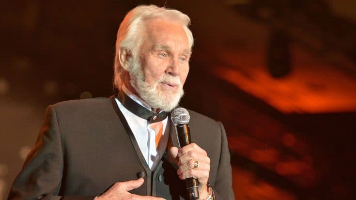 Kenny Rogers Is Set To Receive The Honor Of A Lifetime | Country Music Videos