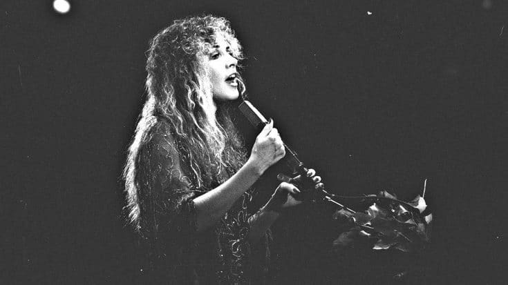 Hear The Raw Cut Of ‘Landslide’ From Fleetwood Mac’s Early Demo | Country Music Videos