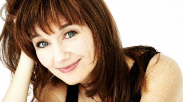 ’90s Hitmaker Lari White Releases New Album Celebrating ‘Old Friends’ and ‘New Loves’ | Country Music Videos