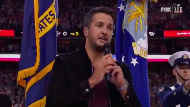Luke Bryan Delivers A Cappella Rendition Of “The Star Spangled Banner” Prior To Super Bowl LI | Country Music Videos