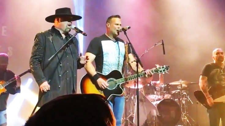 Watch Eddie & Troy Tear Up The ‘House Of Blues’ With Killer Performance | Country Music Videos