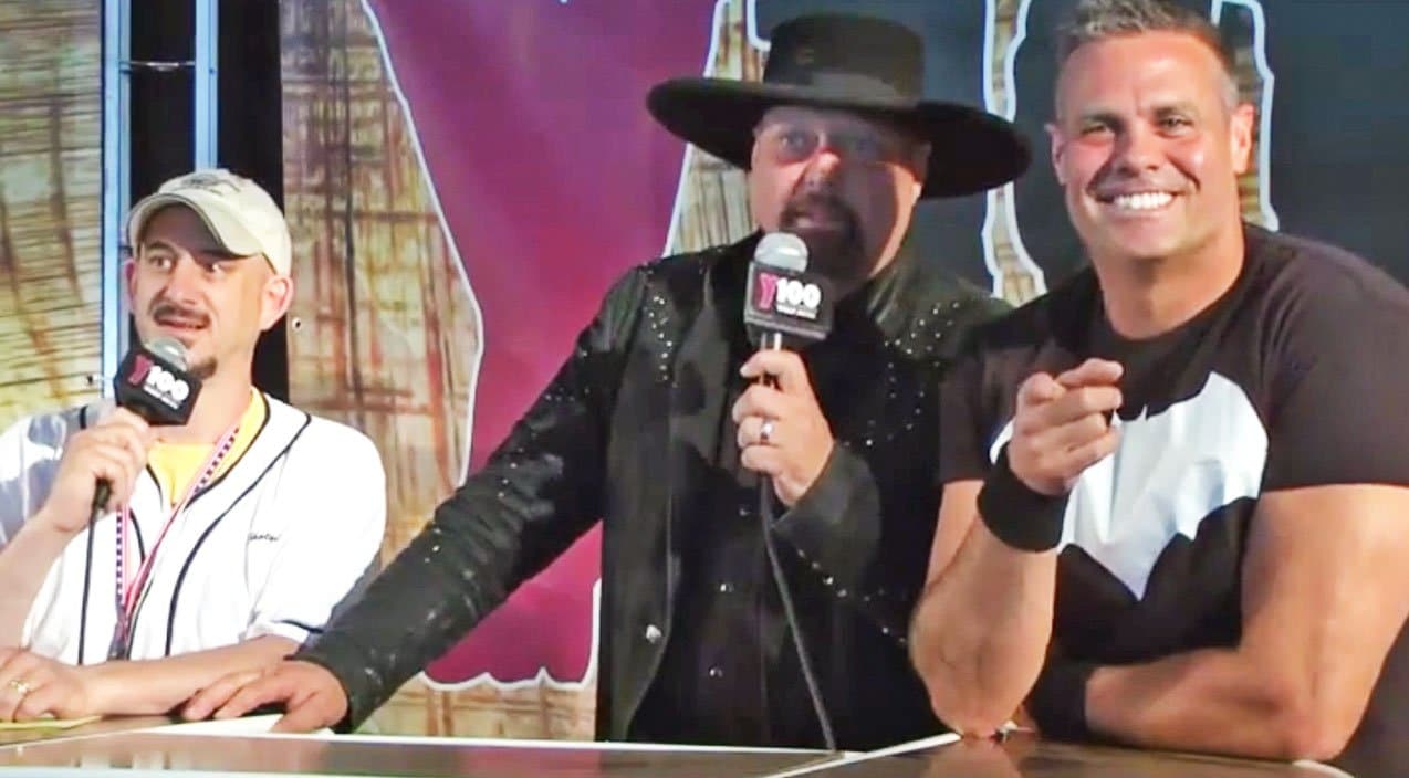 Watch These Fans Try Their Hardest At Montgomery Gentry Trivia! | Country Music Videos