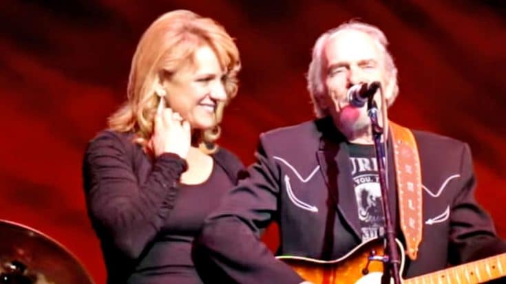 Merle Haggard And Wife Theresa Perform Loving Duet Of ‘Jackson’ | Country Music Videos