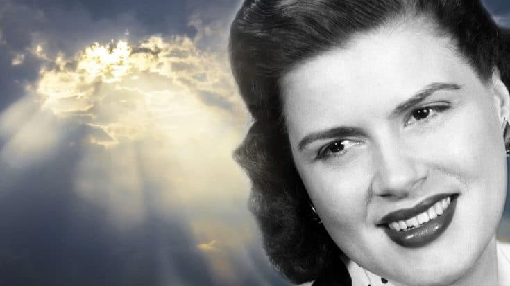 Patsy Cline’s Emotional Recording of “Sweet Dreams” | Country Music Videos