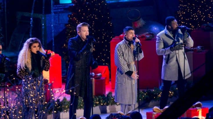 A Cappella Groups Steals Show At Rockefeller Christmas Tree Lighting With “O Come, All Ye Faithful” | Country Music Videos