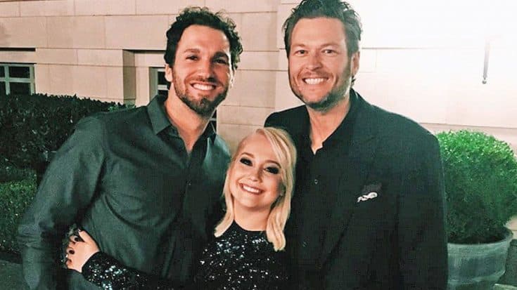 Blake Shelton Gives RaeLynn Heartwarming Advice That We All Can Live By | Country Music Videos