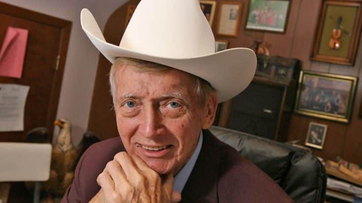 Beloved Country Music Pioneer Dies At 86 | Country Music Videos