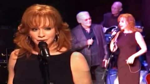 Reba Mcentire And George Jones I Was Country When Country Wasn T Cool Live 2009 Video Country Rebel Unapologetically Country
