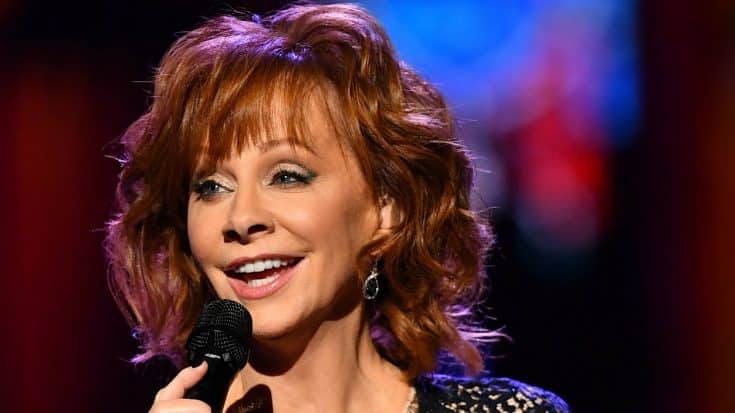 Reba McEntire Shares Photos Of Romantic Valentine’s Day With Boyfriend | Country Music Videos