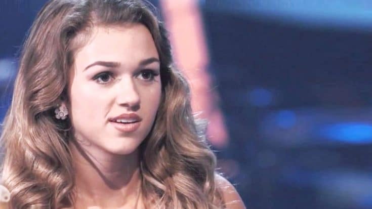 Sadie Robertson Left SPEECHLESS After Best Friend Surprises Her | Country Music Videos
