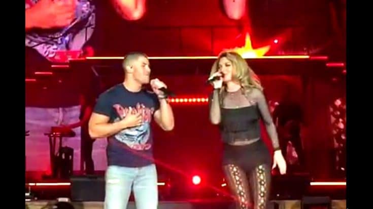 Audience Loses It When Shania Twain Brings Out Surprise Guest For Duet | Country Music Videos