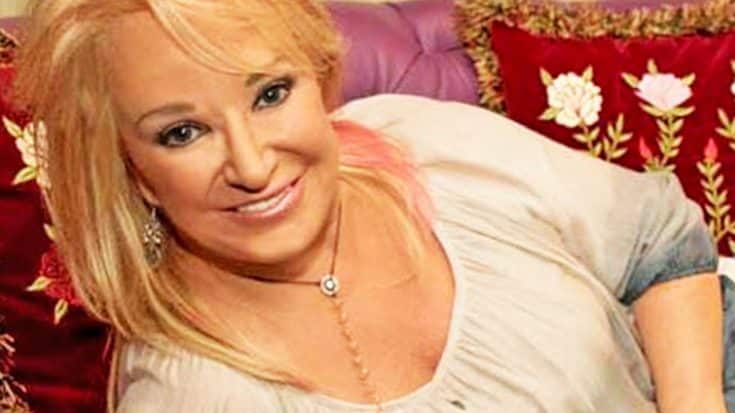 Tanya Tucker Shares Health Update After Hospital Stay | Country Music Videos