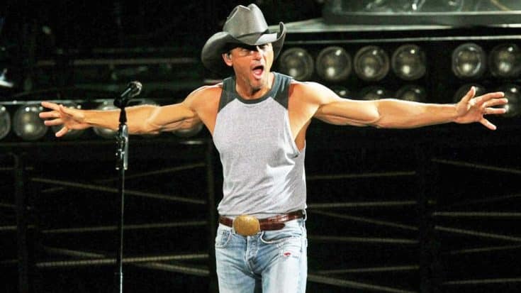 Watch Tim McGraw Almost ‘Eat It’ While Sledding In His Backyard | Country Music Videos