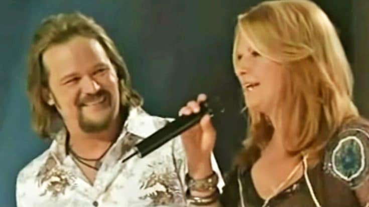 Travis Tritt & Patty Loveless Honor Conway & Loretta With “Louisiana Woman, Mississippi Man” | Country Music Videos