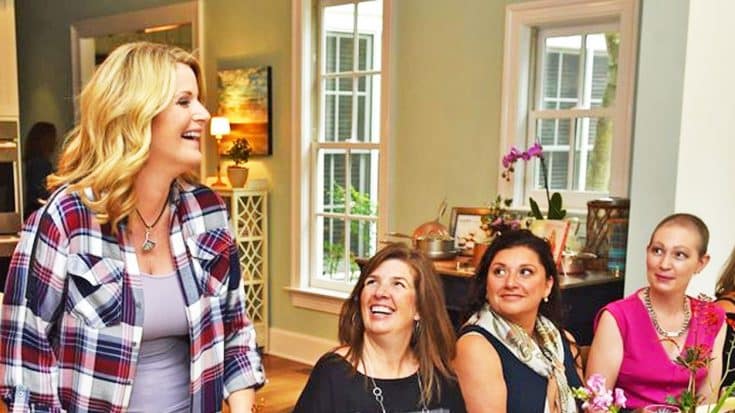 Trisha Yearwood Honors Her Mother’s Memory With A Tearful Lunch For Cancer Survivors | Country Music Videos