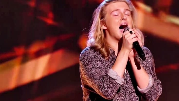 ‘Voice’ Contestant Wows With Smooth & Soulful ‘Tennessee Whiskey’ Blind Audition | Country Music Videos